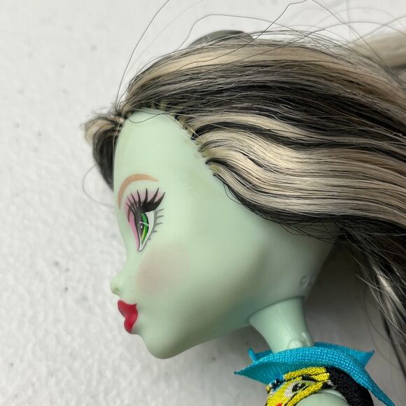 Monster High Emoji Frankie Stein Doll Boots Dress Sunglasses Mattel 2016 DVH19 - Picture 13 of 16